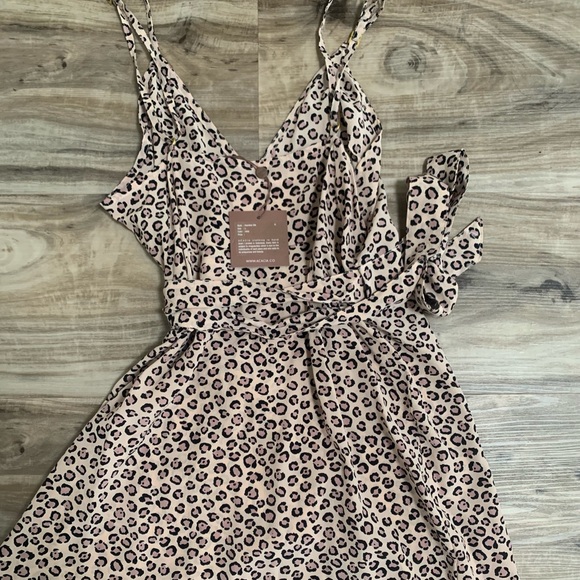 ๐คSOLD๐ค Acacia Namibia Silk Wrap Dress in Wild, L - Picture 2 of 7